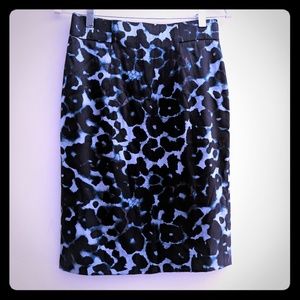 GUC Ann Taylor Animal Print Silk Blend Skirt
